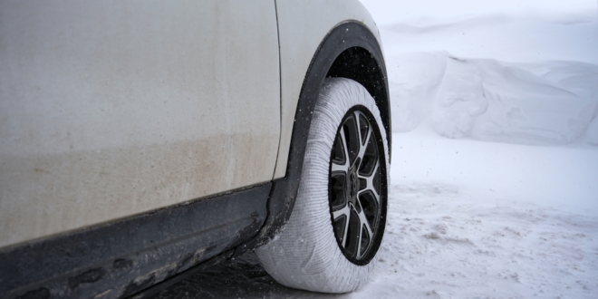 Snehové reťaze, ktoré nemusíte z auta vyťahovať ani v lete