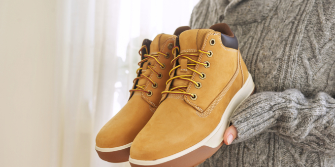 Viete, čo sa skrýva vo vnútri turistickej obuvi?