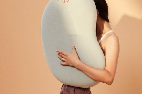 Aký by mal byť vankúš na spanie