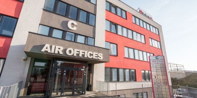 Moderné kancelárie pri letisku: V Air Offices sú ešte voľné miesta